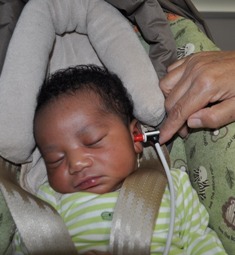 Hospital offers hearing service for new babies
