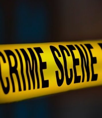Child shot in shop robbery