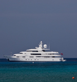 Superyacht bargain at Cayman auction