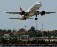Air arrivals climb higher as cruise calls stall