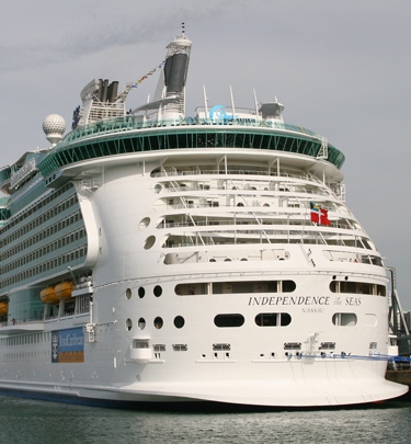 Cruise visitor lost at sea