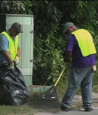 Government misses pay-day for clean-up workers