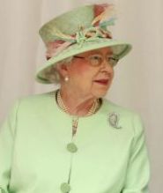 Aussie arrested for showing the queen his bum