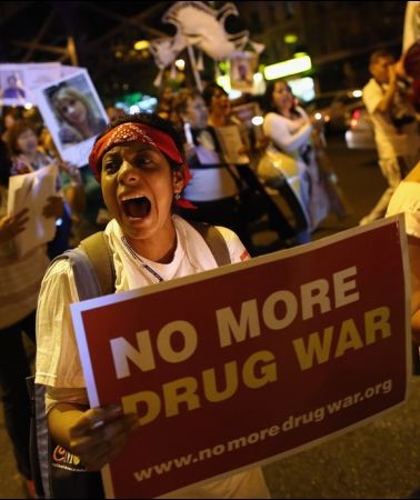 Celebrities push for enlightened drug reform