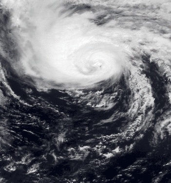 Chris becomes first hurricane of 2012 Atlantic season
