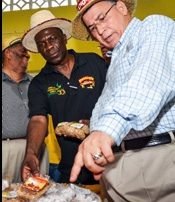 Bush lauds Jamaicans for benefit to Cayman