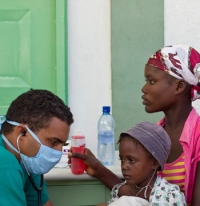Haiti cholera deaths above 330 as Tomas approaches