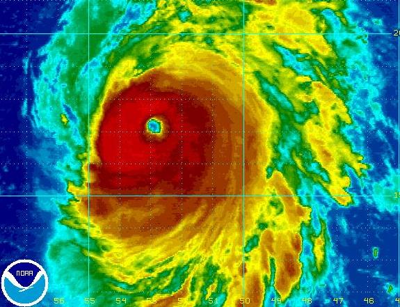 Bill becomes a major category four hurricane