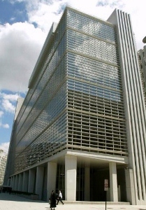 world-bank (209x300).jpg